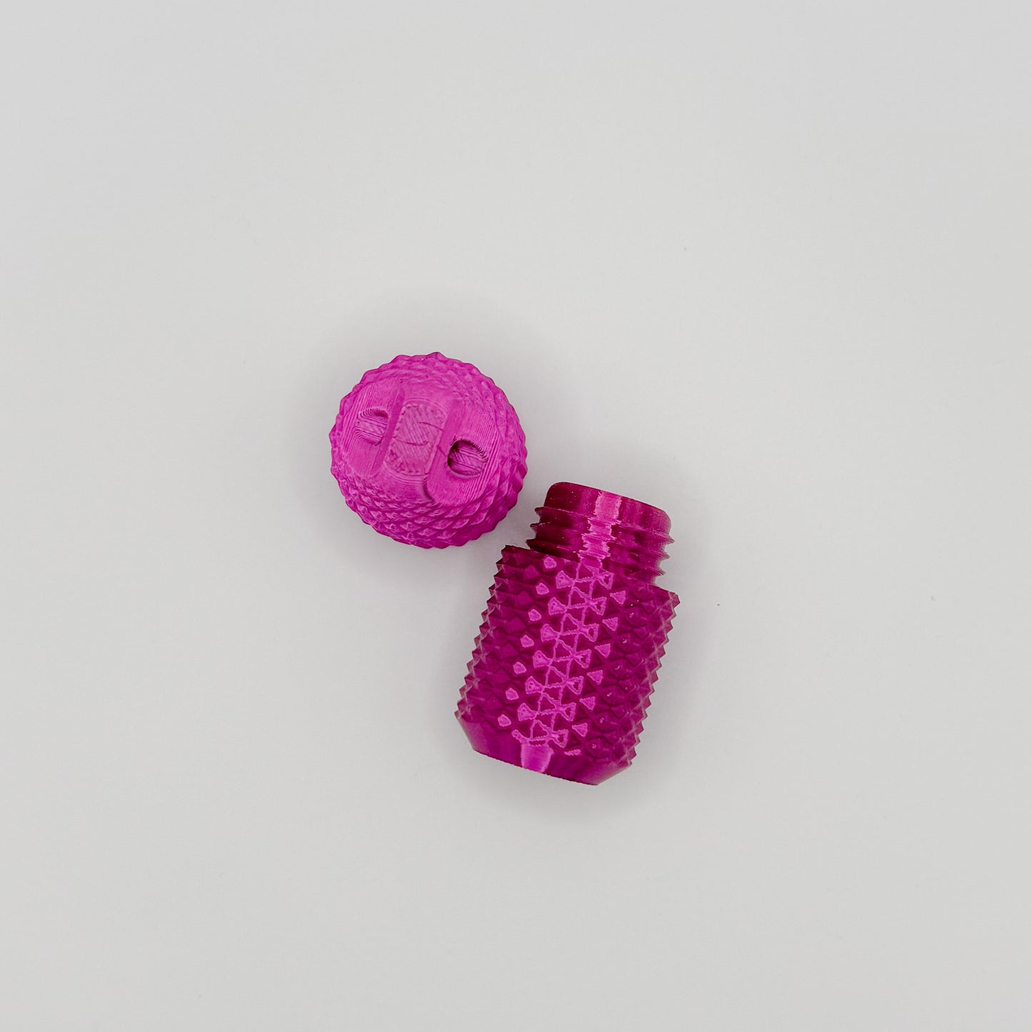Spikey fidget medicatie houder - tweede kansje