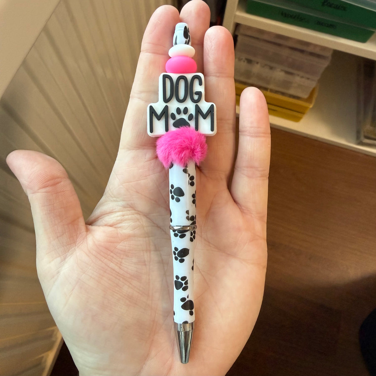 Dog mom roze